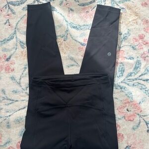 Black Lululemon leggings size 4